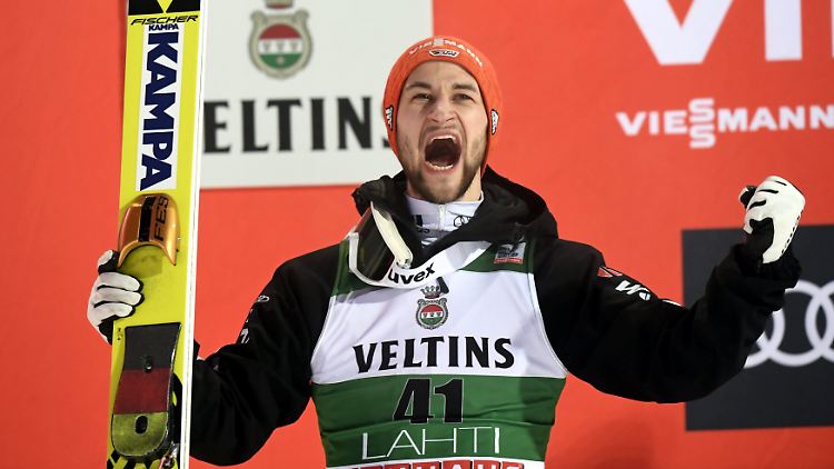 Nach Platz eins im Team und nun Rang zwei hat Markus Eisenbichler allen Grund zur Freude.