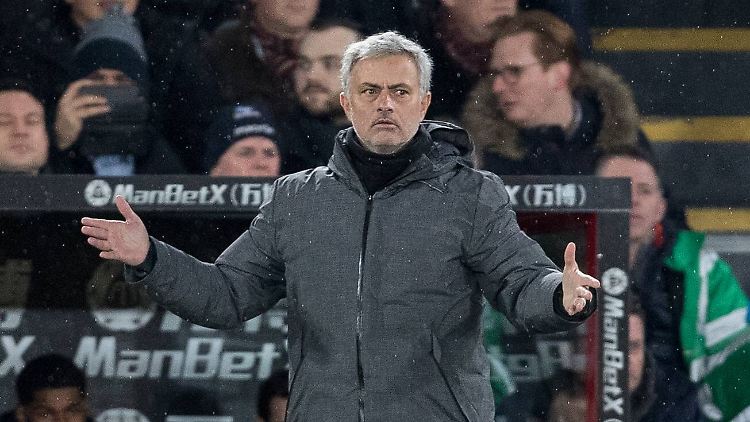 "The Special One": Mourinhos ManUnited rutscht in der Tabelle hinter "The Normal Ones" Klopps Liverpool ab.