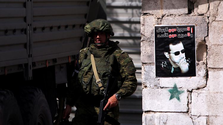 Ein russischer Soldat in Damaskus. Assads Siegeszug ist vor allem dem massiven russischen Einsatz in Syrien zu verdanken.