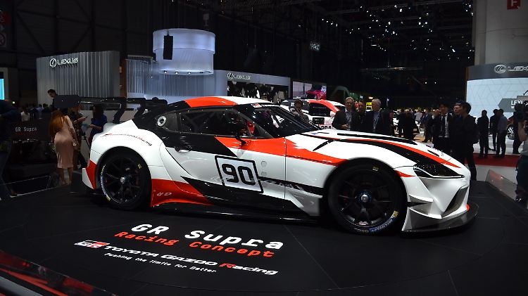 Noch ist der Toyota Supra eine Studie für die Rennstrecke. Die Züge der Serie sind aber schon deutlich zu erkennen.