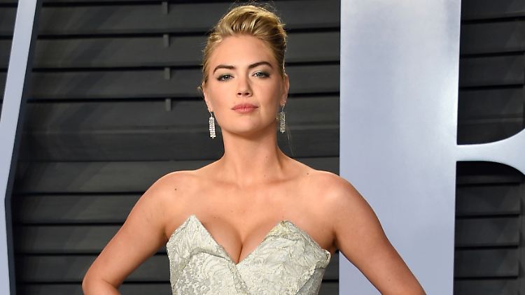 Kate Upton macht eine gute Figur - im Bikini, in Unterwäsche und auch im Abendkleid.