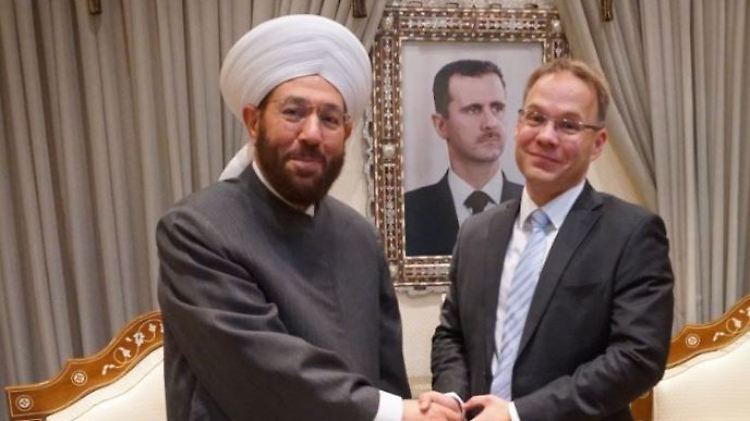 Christian Blex ist Landtagsabgeordneter in NRW und derzeit zu Besuch in Damaskus. Dort traf er den religiösen Führer Ahmed Hassun.