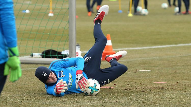 Jonathan Klinsmann trainiert fleißig, muss sich aber Kritik seiner Trainer gefallen lassen.