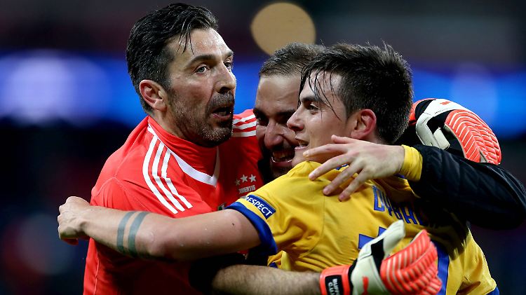 Super-Gigi darf weiter vom CL-Titel träumen.