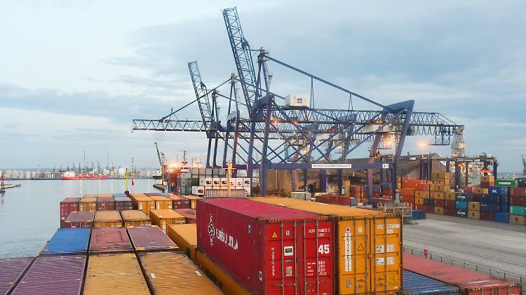 Britischer Containerhafen in Teesport. Die EU-Behörde OLAF hatte 2017 aufgedeckt, dass sich der britische Zoll Milliarden durch die Lappen gehen ließ.