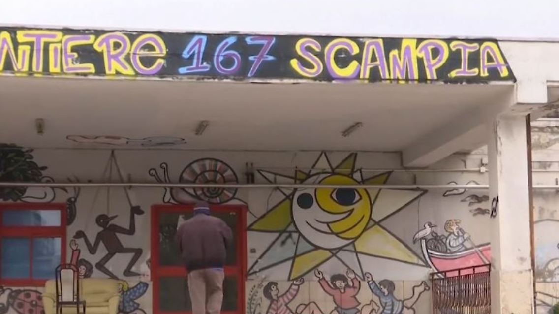 scampia.JPG