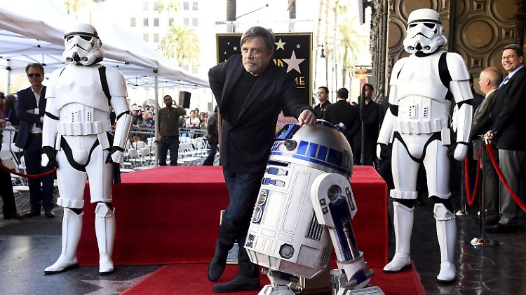 Luke Skywalker auf dem Hollywood Walk of Fame: Mark Hamill mit eigenem Stern geehrt.
