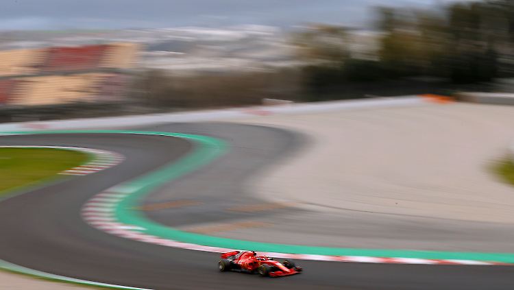 Vettel trainierte Top Speed - andere simulierten Rennen.