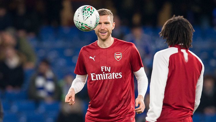 Wirkt meist gut gelaunt und mit sich im Reinen: Doch nach 15 Jahren Profifußball offenbart Per Mertesacker seine üblen Gefühle.