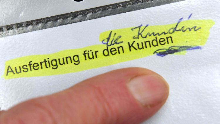 Die Klägerin zieht mit ihrem Anliegen nun vor das Bundesverfassungsgericht.