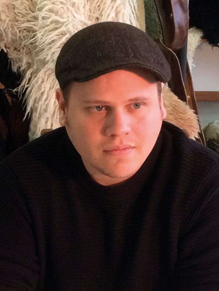 Tobias Ginsburg hat sich über ein halbes Jahr lang als alternativer Journalist ausgegeben und in "Reichsbürger"-Kreisen recherchiert.