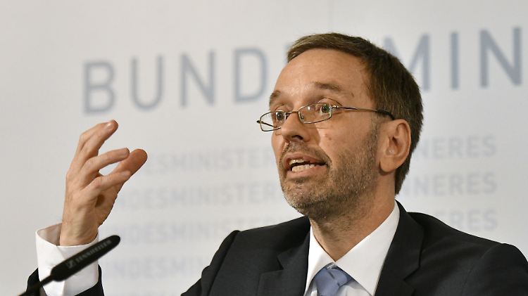 Sieht einen Zusammenhang zwischen Asylrecht und Gewalttaten im Land: Österreichs Innenminister Herbert Kickl.