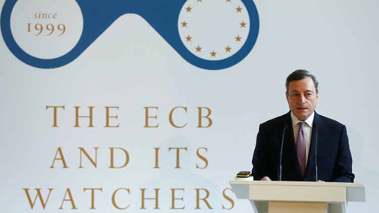 Draghi fordert indirekt höhere Löhne.