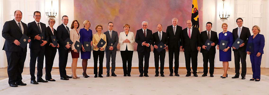 Die Ministerinnen und Minister sind ernannt.