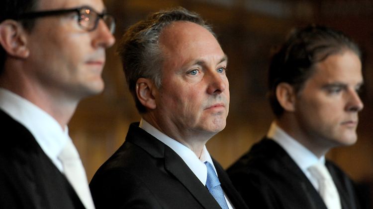 Die Staatsanwaltschaft fordert für Stolberg eine Haftstrafe von vier Jahren und sechs Monaten. 