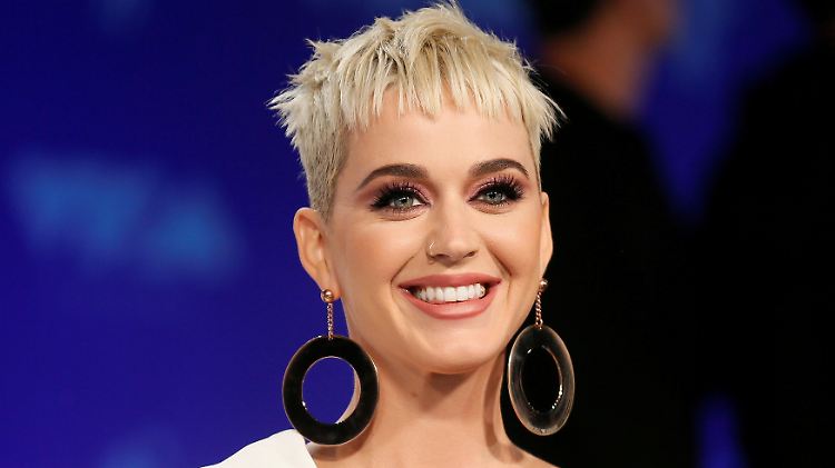 Die Freude über Katy Perrys Kuss mit Castingshow-Teilnehmer Benjamin Glaze war eher einseitig.