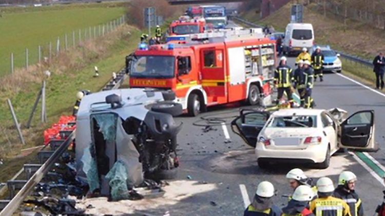 Der Unfall ereignet sich nahe der niederländischen Grenze.