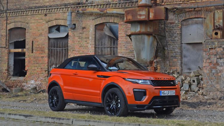 Ein Blickfang ist das Range Rover Evoque Cabrio nicht nur wegen seiner Farbe Phoenix Orange für 1665 Euro extra.