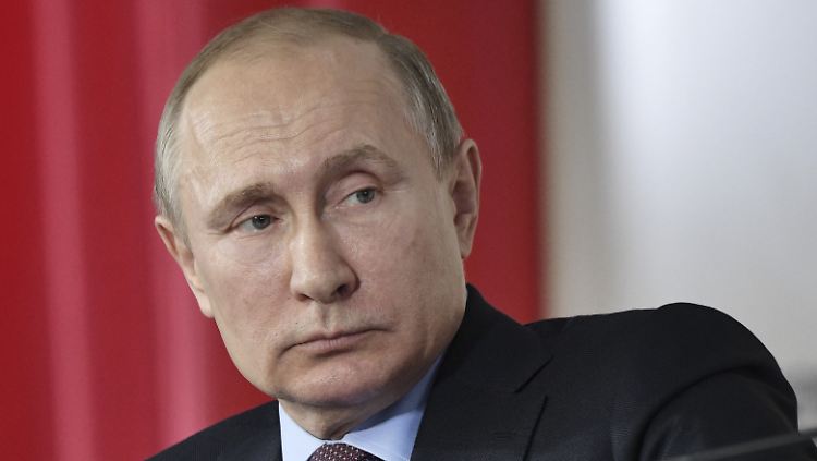 Putin vor der Wiederwahl: Die Regierung in Kiew will in der Ukraine lebenden Russen die Stimmabgabe in den Konsulaten verwehren.
