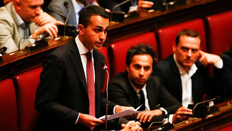 Der Vorsitzende der Fünf Sterne, Luigi Di Maio, würde lieber mit der PD gemeinsame Sache machen - hatte aber auch Kontakt zum Vorsitzenden der Lega.
