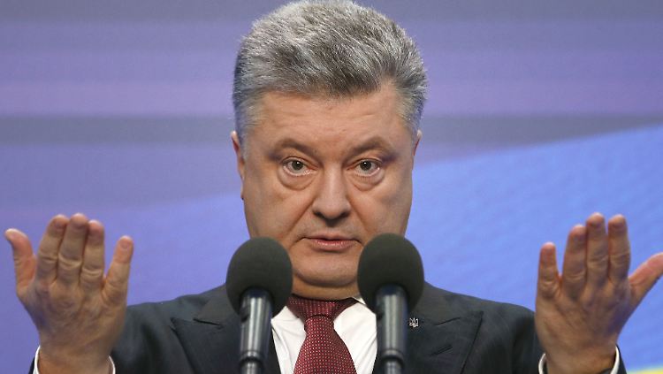 Der ukrainische Präsident Petro Poroschenko drängt auf die vollständige Umsetzung des Friedensabkommens von Minsk.