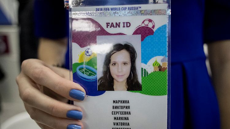 So sieht sie aus, die verlockende Fan-ID auch für Fußballhasser*innen.
