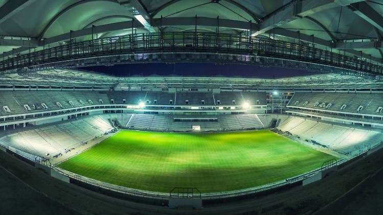 "Der Rasen erfreut bereits die Augen": Rostow-Arena.