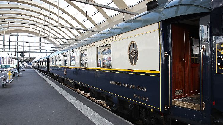 Alle bitte einsteigen - der Orient-Express ist wieder unterwegs.