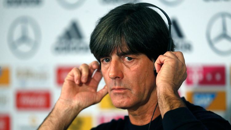 "Jeder will uns vom Thron stoßen": Joachim Löw.