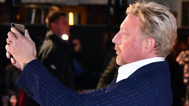 Sendet seiner Tochter Glückwünsche - via Twitter: Boris Becker.