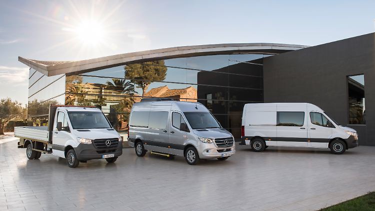 Das der Sprinter ein universelles Fahrzeug ist ist bekannt. Dass er jetzt aber auch den Reisemobil-Markt erobert ist neu.