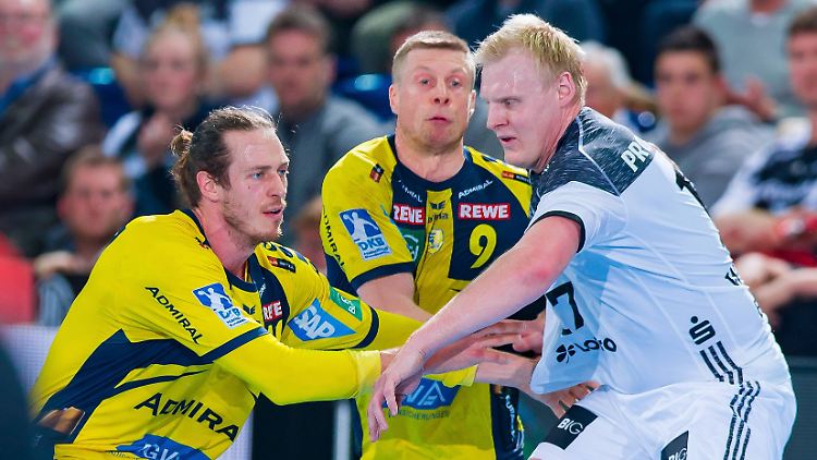 Stell dir vor, es ist ist Spitzenspiel - und du sollst am selben Tag auch Champions League spielen. Im Handball geht das.