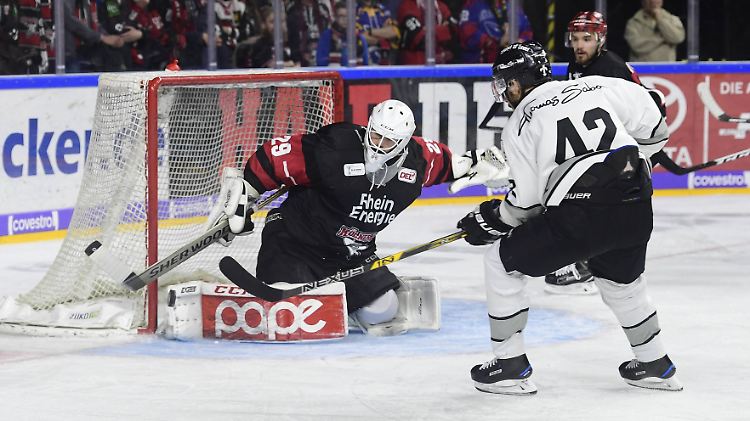Fünf Tore kassierten die Kölner auf eigenem Eis gegen Nürnberg. Das bedeutete am Ende das Playoff-Aus.