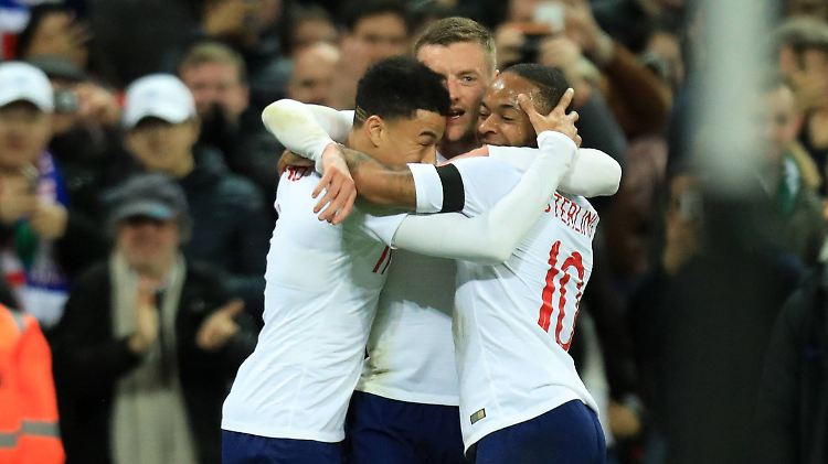 Jamie Vardy brachte England gegen Italien in Führung.