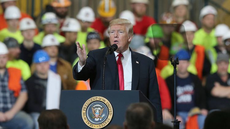 Trump sprach am Donnerstag in Ohio - einen Tag später ist die Verwirrung groß. Nicht einmal das Außenministerium war informiert. 