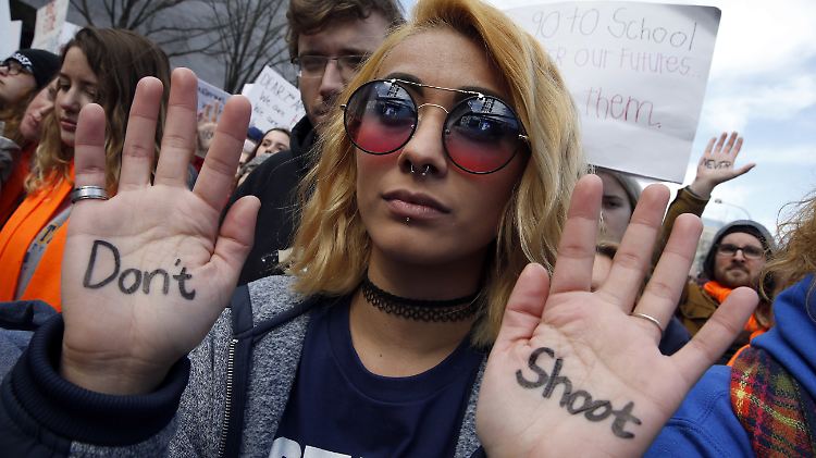 Zuletzt löste das Schulmassaker von Parkland eine landesweite Protestwelle aus. Tausende Schüler gingen demonstrieren.