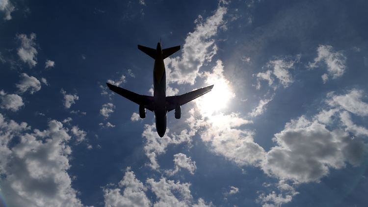 Tausende Flugpläne ins digitale Nirwana geschickt: Die Datenpanne bei Eurocontrol wirft viele Fragen auf.