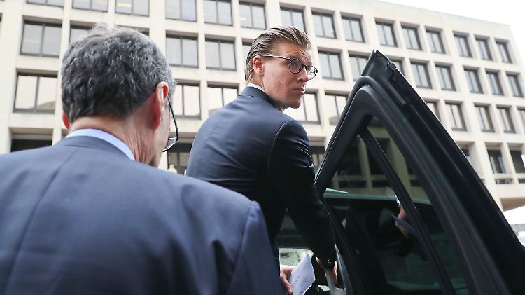 Hat die US-Justiz belogen und mit Trump-Vertrauten für einen russlandtreuen Machthaber gearbeitet: Alex van der Zwaan nach dem Urteil in der US-Hauptstadt.