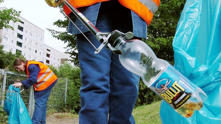 Ein-Euro-Jobs im Bereich der Landschaftspflege können die beruflichen Aussichten sogar verschlechtern - besonders für ostdeutsche Männer.