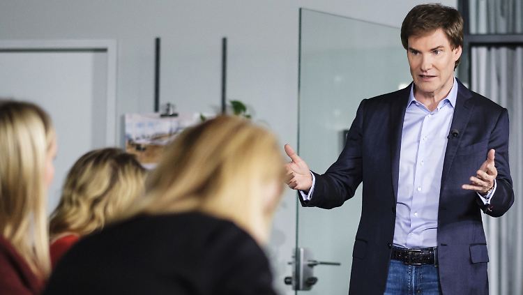 Kontert die Kritik an seiner neuen TV-Show lässig: Carsten Maschmeyer.