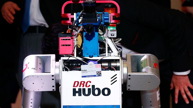 Dieser Roboter von Kaist wurde im Januar 2016 beim Weltwirtschaftsforum in Davos vorgestellt und trug keine Waffen.