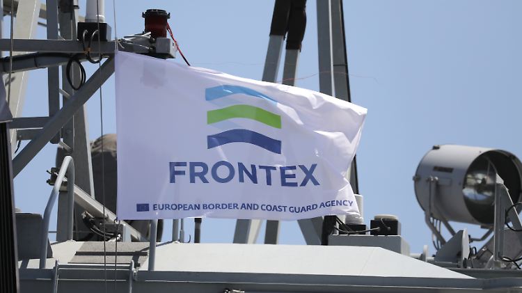 Für das gemeinsame Management der EU-Außengrenzen stehen bei Frontex etwa 1500 Einsatzkräfte bereit.