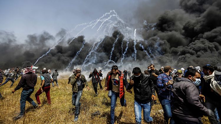 An den Protesten im Gazastreifen beteiligten sich Zehntausende.