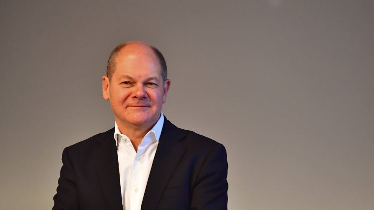 Bundesfinanzminister Olaf Scholz hat Grund zur Freude: Der Schuldenstand sinkt schneller als erwartet.