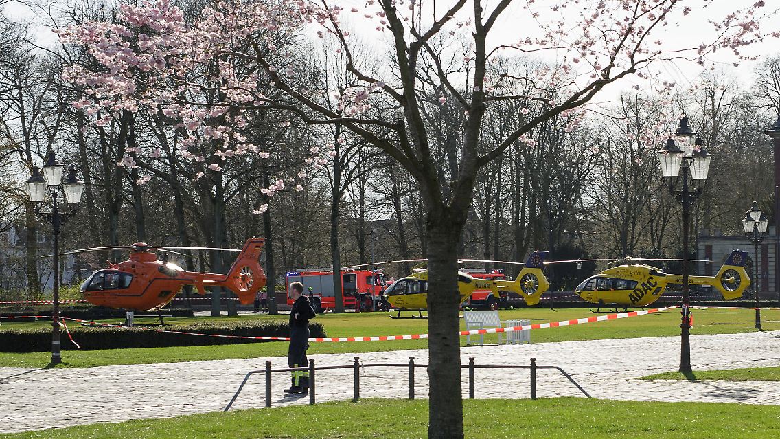 Die Sicherheitskräfte sind mit einem Großaufgebot im Einsatz.