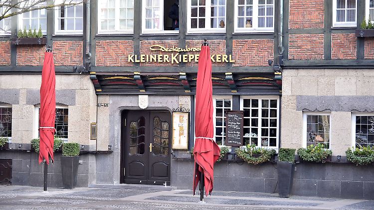Die Gaststätte "Kiepenkerl" am Tag nach der Amokfahrt. Gestern, an einem der ersten warmen Tage des Jahres, war es hier voll.
