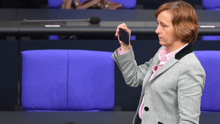 Beatrix von Storch ist sich keiner Schuld bewusst. 