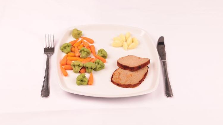 Leberkäse mit Brokkoli und Karotten aus dem neuen 3D-Drucker.