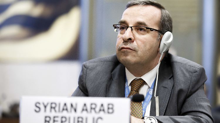 Hussam Edin Aala ist Botschafter der Ständigen Vertretung von Syrien bei den Vereinten Nationen in Genf.