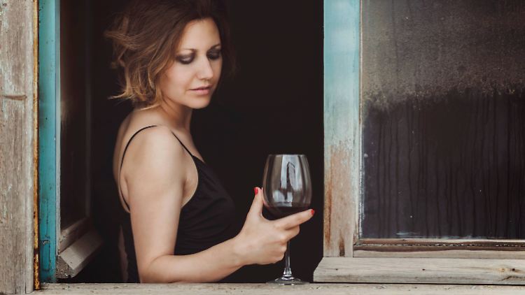 Ein 0,2-l-Glas Wein enthält um die 20 Gramm Alkohol (abhängig von den jeweiligen Volumenprozenten).